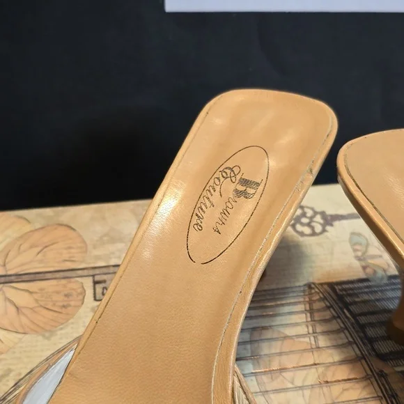 Mules - Picture 12 of 12